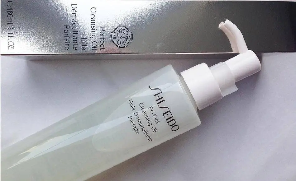 Top 10 dầu tẩy trang an toàn nên có mặt trong lộ trình skincare của bạn 11 Shiseido Perfect Cleansing Oil